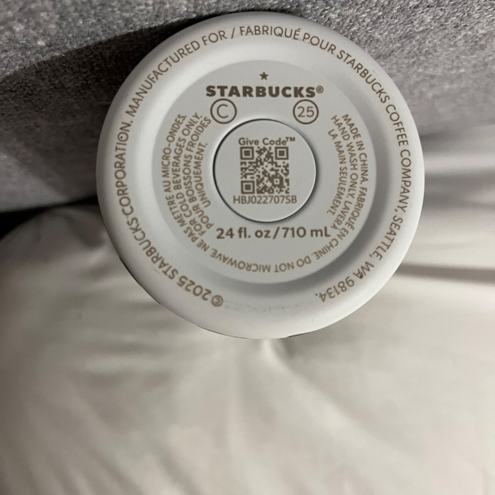Starbucks x Roller Rabbit Holiday Tumbler - Picture 4 of 5
